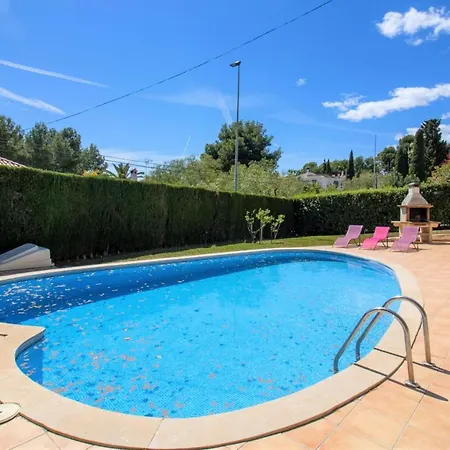 Con Jardin Y Piscina Privada Villa *