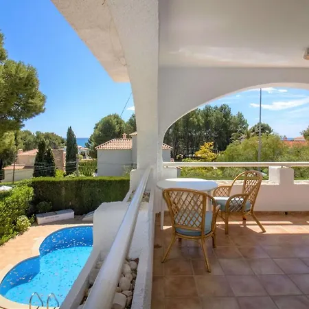 Con Jardin Y Piscina Privada *