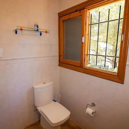 Con Jardin Y Piscina Privada Villa *